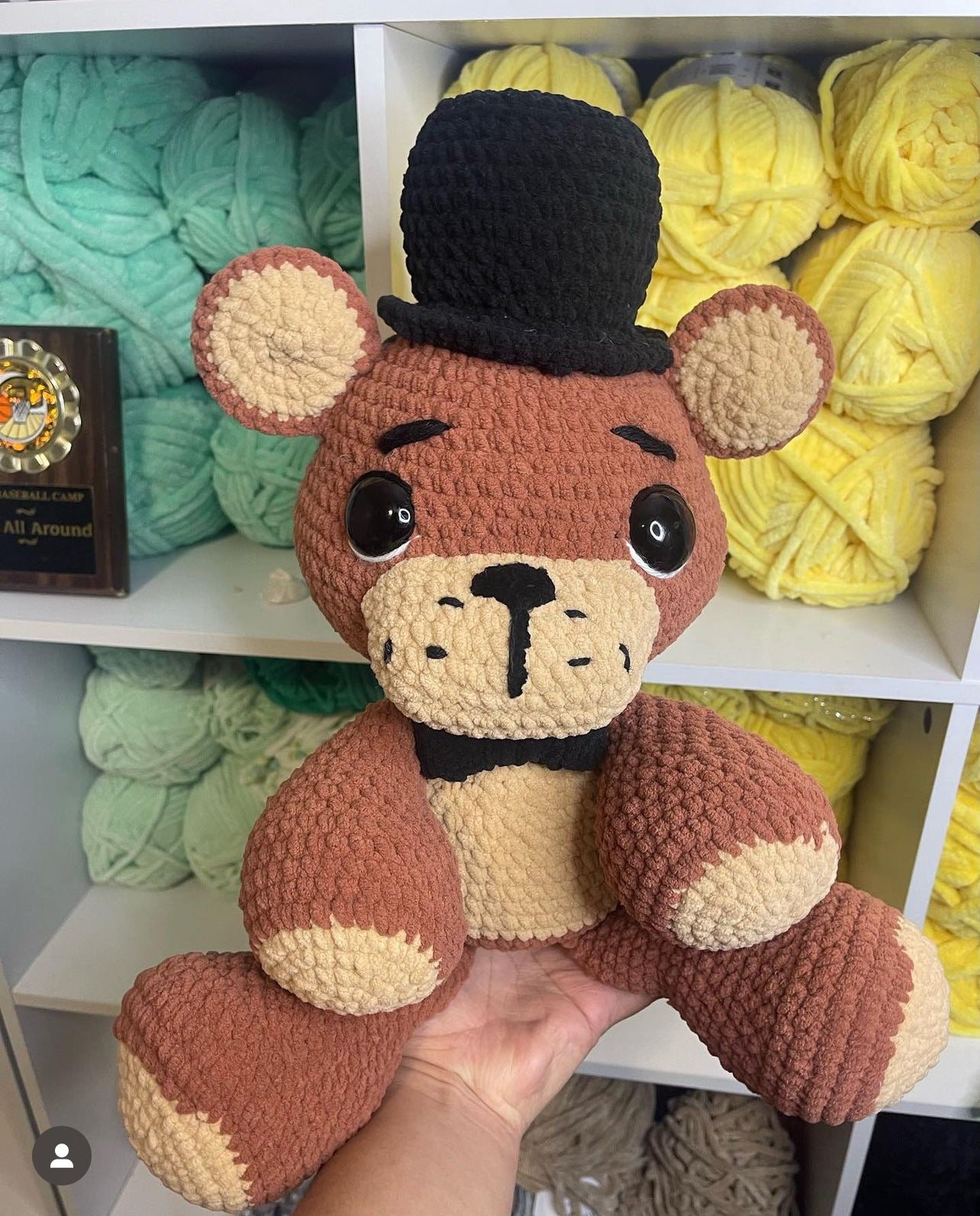 Top hat bear